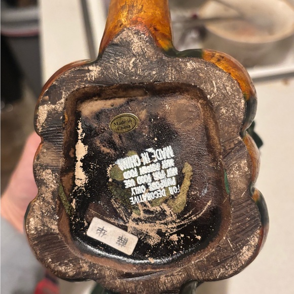 Bok Choy Leaf Ceramic Tea Pot | Vintage Decor - Picture 9 of 9